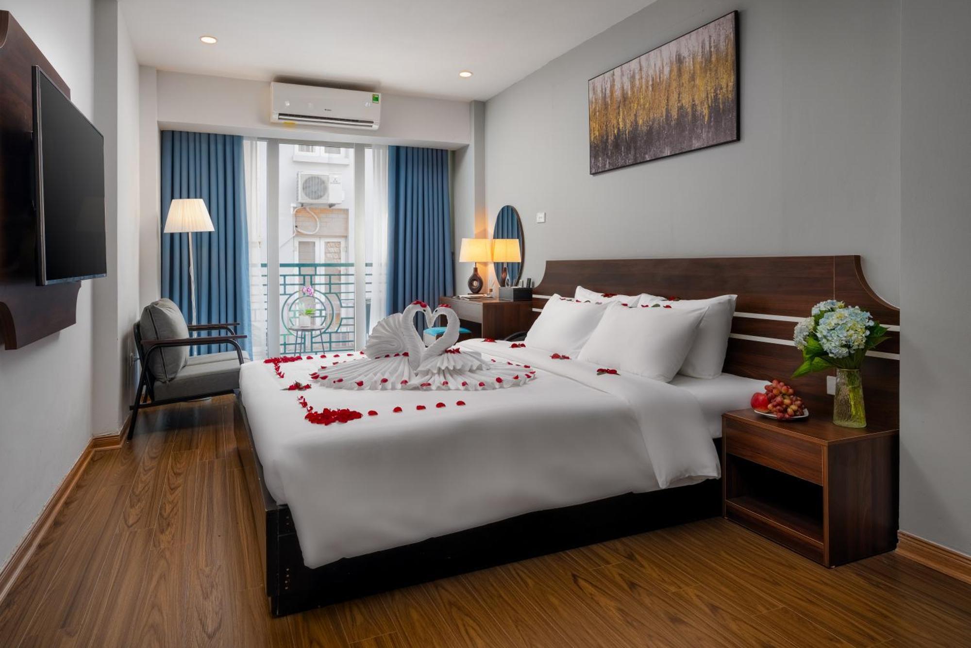 Astoria Hanoi Hotel & Travel Esterno foto