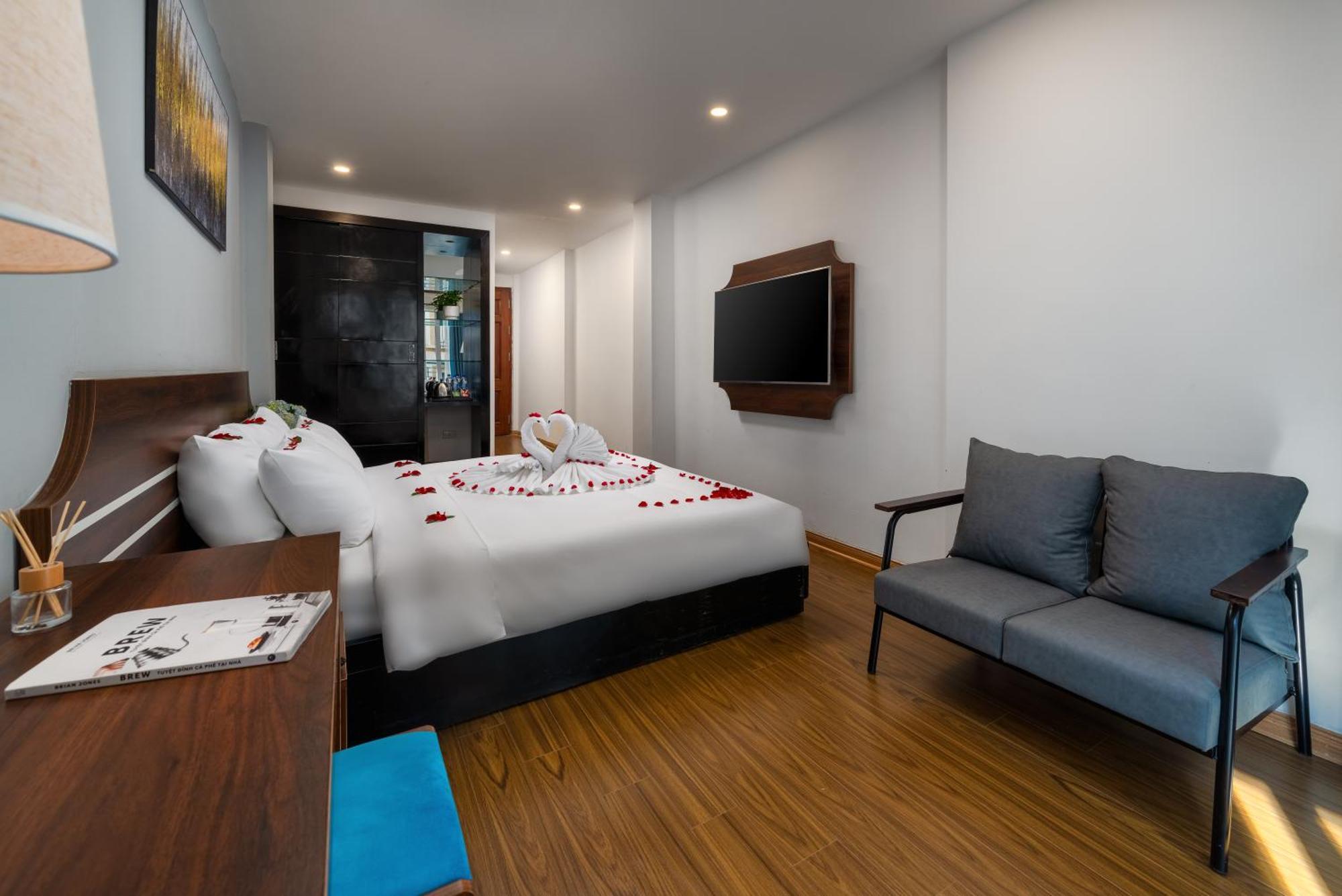 Astoria Hanoi Hotel & Travel Esterno foto