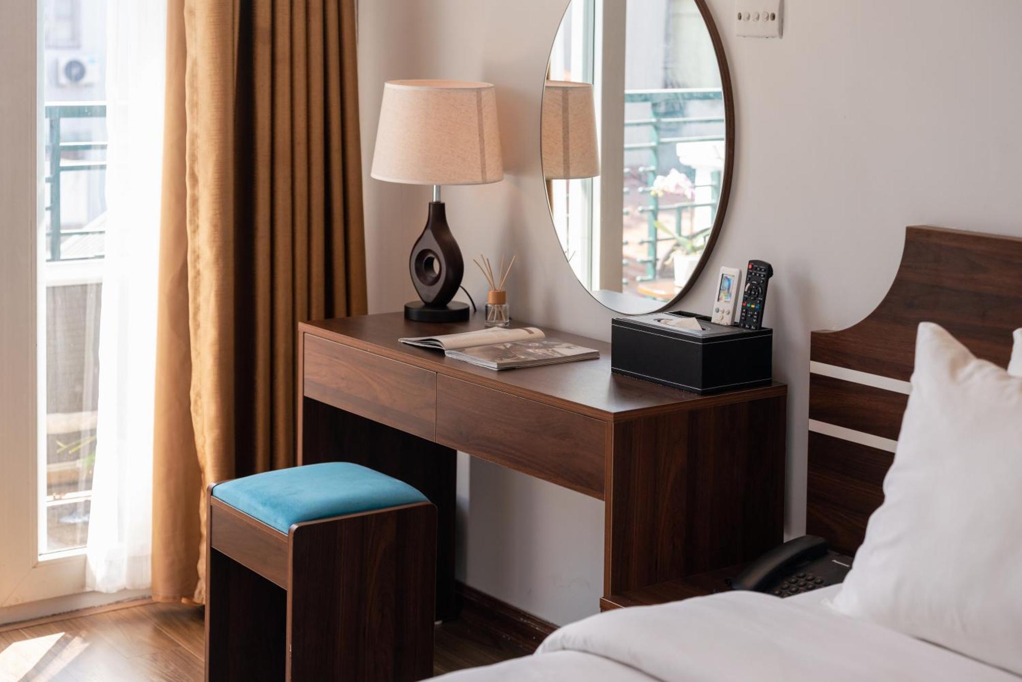 Astoria Hanoi Hotel & Travel Esterno foto